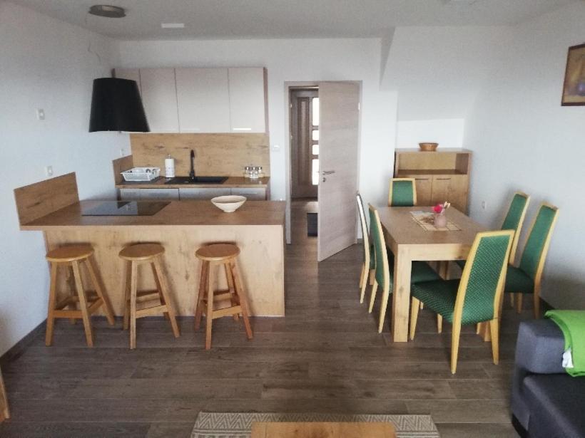 Apartmaji Hocka Koca Hočko Pohorje Exteriör bild